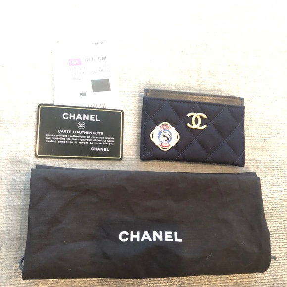 SOLD Chanel Limited Edition Collectors Card Holder - Picture 5 of 8